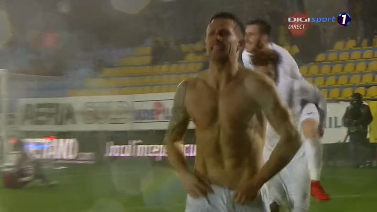 E Ronaldo!? Nu, e doar Deac :) Fotbalistul CFR-ului a sărbătorit precum starul lui Real Madrid reușita din meciul cu Voluntari | FOTO