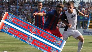 "Huj-Huj Hajra! ASA Marosvasarhely". ASA Târgu Mureș scoate la vânzare eșarfe cu mesaje de susținere în limba maghiară