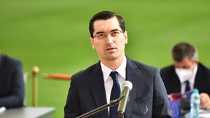 Ionuț Negoiță dezvăluire despre Răzvan Burleanu: „O să fie și el ca Mircea Sandu, președinte pe viață”. Ce plan are șeful FRF