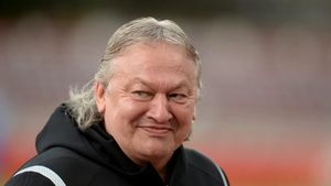 „Sunteți pila lui Lucian Bode?”. Răspunsul lui Dănuț Lupu despre zvonurile legate de prietenia cu fostul ministru de interne. DN 1 transformat în circuitul de la Daytona. „Am făcut 18 minute de la Ploiești la București”. VIDEO EXCLUSIV