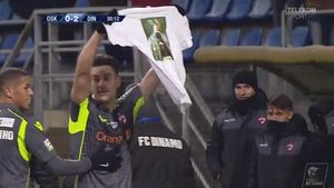 "Muream toți ca proștii. Habar n-aveam că Avram Iancu, Craiul Munților, a îmbrăcat cândva tricoul lui Dinamo". Mihai Ciucă scrie despre gestul lui Nedelcearu din meciul Sepsi - Dinamo 