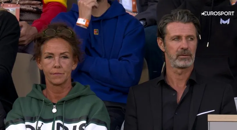 Scandal la Roland Garros! Patrick Mouratoglou, acuzat de lipsă de loialitate față de Simona Halep! În loja cui a fost surprins francezul după ce românca a părăsit turneul | FOTO