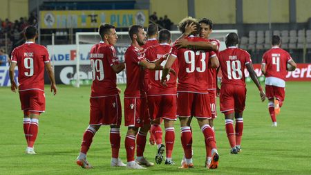 EXCLUSIV | "Nu e în stare să dea o jumătate de bară. Dacă am ajuns să stăm în el, mamă, mamă...". Vedeta echipei, criticată aspru după ultimele meciuri