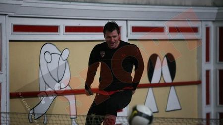 "Câinii" nu-l lasă pe Niculae să plece!** "Nu e nicio șansă să plec la Lens! Dacă eram liber, plecam de mult"