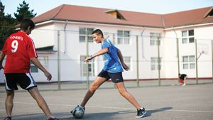 "Vrem să jucăm și noi"