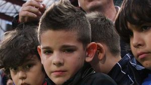 FRF își pune cenunșă în cap după cel mai penibil incident din acest sezon!** "Îi datorăm scuze micuțului fan stelist"