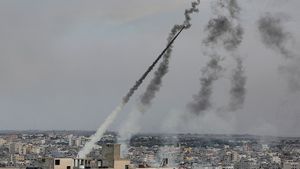 Clipe de groază pentru cei doi fotbaliști români care joacă în Israel! Au văzut Iadul: „Frate, plâng!”