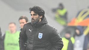 Universitatea Craiova, gata să transfere încă un brazilian din Portugalia! A mai lucrat cu antrenorul Filipe Coelho