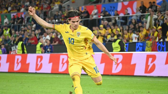 Turcii au dat năvală peste Rangers pentru a-l transfera pe Ianis Hagi. Presa din Scoția a făcut anunțul despre ofertele românului