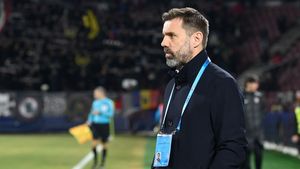 Eroarea lui Kopic de la meciul CFR Cluj - Dinamo, pe care doar antrenorii o văd. „Greșeală tactică foarte mare”