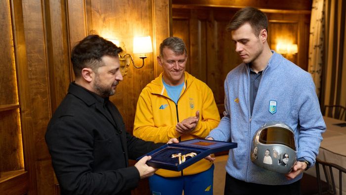 Volodimir Zelenski s-a întâlnit cu sportivul ucrainean dat afară de la Jocurile Olimpice: „Datorită sacrificiului lor nu este război azi în toată Europa!”