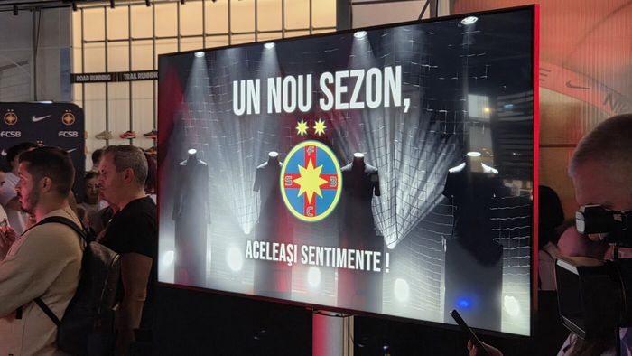 Cum arată noul tricou FCSB pentru sezonul 2026-2027! Show la prezentare cu Bîrligea şi Tănase: baie de mulțime printre sute de fani!