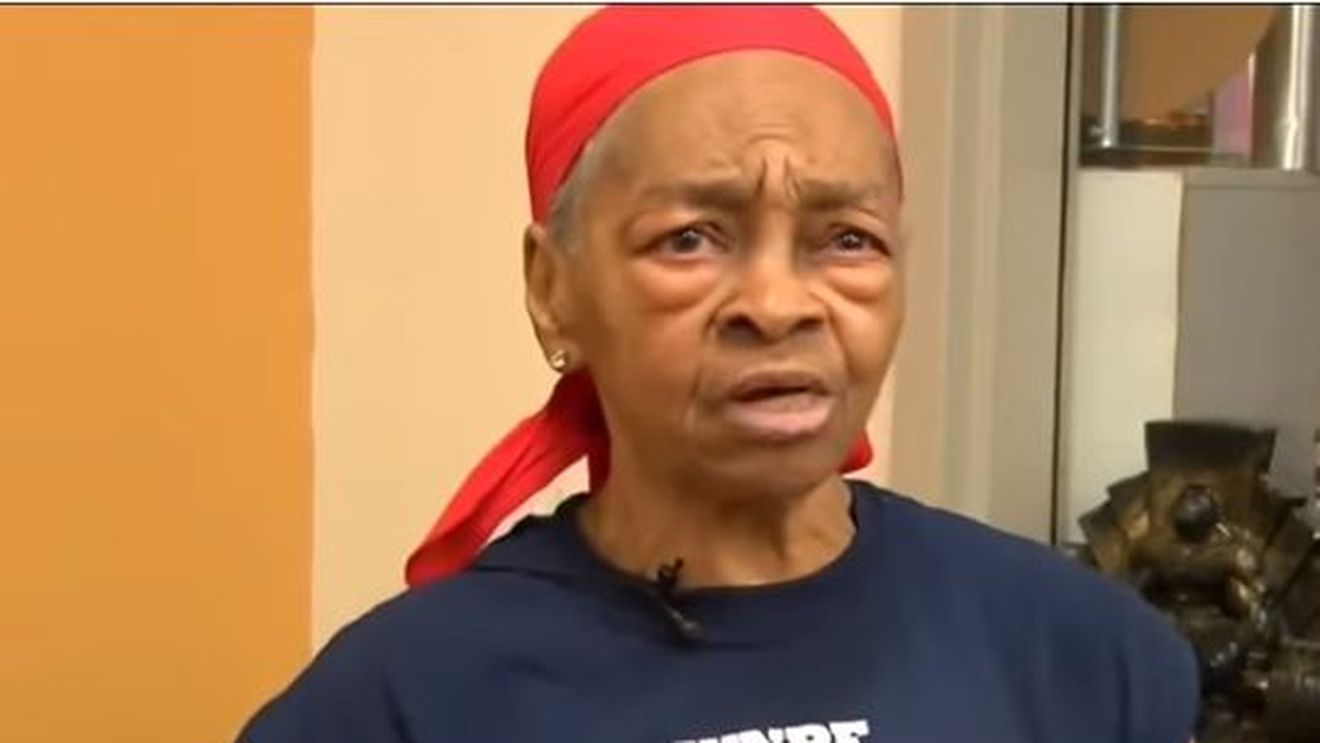 Ce a pățit un hoț care a spart apartamentul unei bătrâne, campioană la bodybuildig: ”L-am bătut tare de tot”