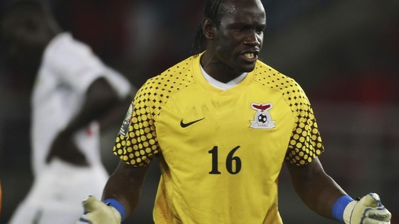 VIDEO "Epic goalkeeper fail!"** Portarul Zambiei e golgheter la echipa de club, dar s-a făcut de râs la Cupa Africii!