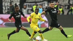 Europa League | Arsenal - Valencia 3-1 și Eintracht Frankfurt - Chelsea 1-1. "Tunarii" sunt cu un picior în finală, după un meci decis de Lacazette și Aubameyang. Nemții au făcut un meci mare