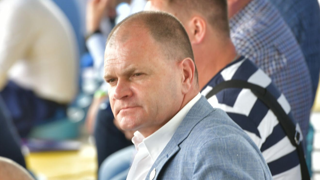 Poli Iași, la ceas aniversar. Mesajul președintelui Cornel Șfaițer pentru suporteri, la 80 de ani de istorie „alb-albastră” și marele vis pentru următorii ani. „Un oraș de talia Iașiului merită asta”