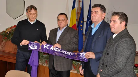 Măsuri luate de la primărie!** Emil Săndoi a primit ultimatum la FC Argeș, iar jucătorilor le-au fost blocate salariile. Un 