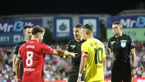Fază cu scandal! Dinamo a cerut penalty la Musi, dar Szabolcs Kovacs n-a dat: „E fault clar! N-am văzut așa arbitraj tendențios”