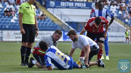 Panică în vestiarul echipei Poli Iași, după meciul cu FK Csikszereda! Un membru al staffului tehnic și-a pierdut cunoștința și a fost dus cu ambulanța la spital