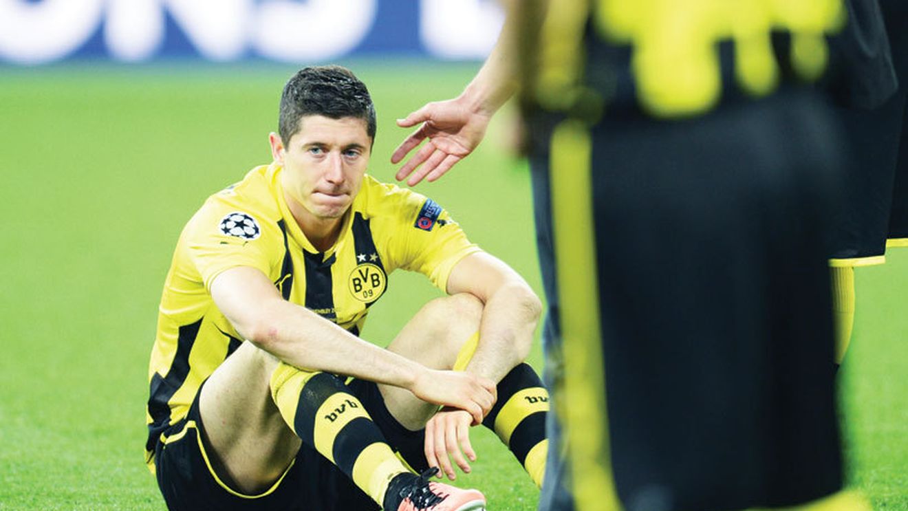 Trădătorski? După ce l-au "rezolvat" pe Gotze, bavarezii sunt bănuiți că l-au "lucrat" și pe Lewandowski