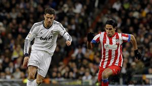 Asta ar fi cea mai ciudată mutare: englezii dezvăluie cine poate fi înlocuitorul lui Mourinho** Cum își asigură Realul transferul lui Falcao