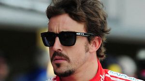 Fernando Alonso și Roberto Merhi penalizați la Marele Premiu al Rusiei, după ce au schimbat mai multe componente
