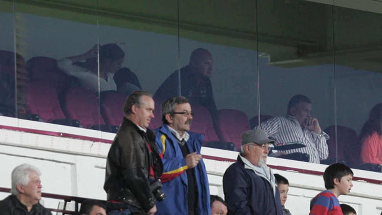 Haosul de la vârful Ligii I îi dă speranțe lui Arpad Paszkany: 'Cine știe, poate în două-trei etape refacem diferența'** Unde crede șeful CFR-ului că este "buba"