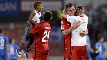 MĂ‚RTURIA unui jucător de la Dinamo care are familia în Paris. "Mă tem pentru ei, dar unde să îi trimit? În Africa? Acolo e la fel"