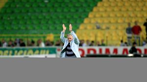 Vara în care granzii se simt mai MICI ca niciodată!** După Dinamo și Rapid, Porumboiu a lovit-o DECISIV și pe Steaua! CFR, singura redută în calea Vasluiului