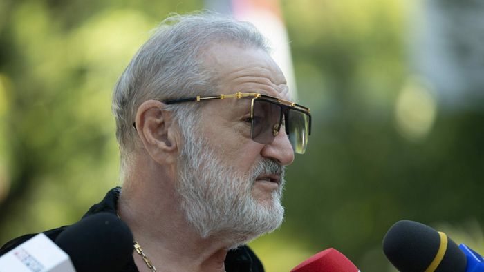 Gigi Becali i-a mitraliat pe toți fotbaliştii săi, doar un nume a lăudat: „Poți să îi dai şi 100.000.000 de euro, tot îşi dă viața!”