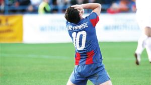 Tănase, bănuit că a călcat din nou pe "bec"!** Vezi scenariul din spatele accidentării și cum a reacționat Cîrțu