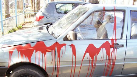 Antrenorul de la FCM Câmpina și-a găsit mașina vandalizată!