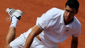 Hăne, îl ai pe tavă!