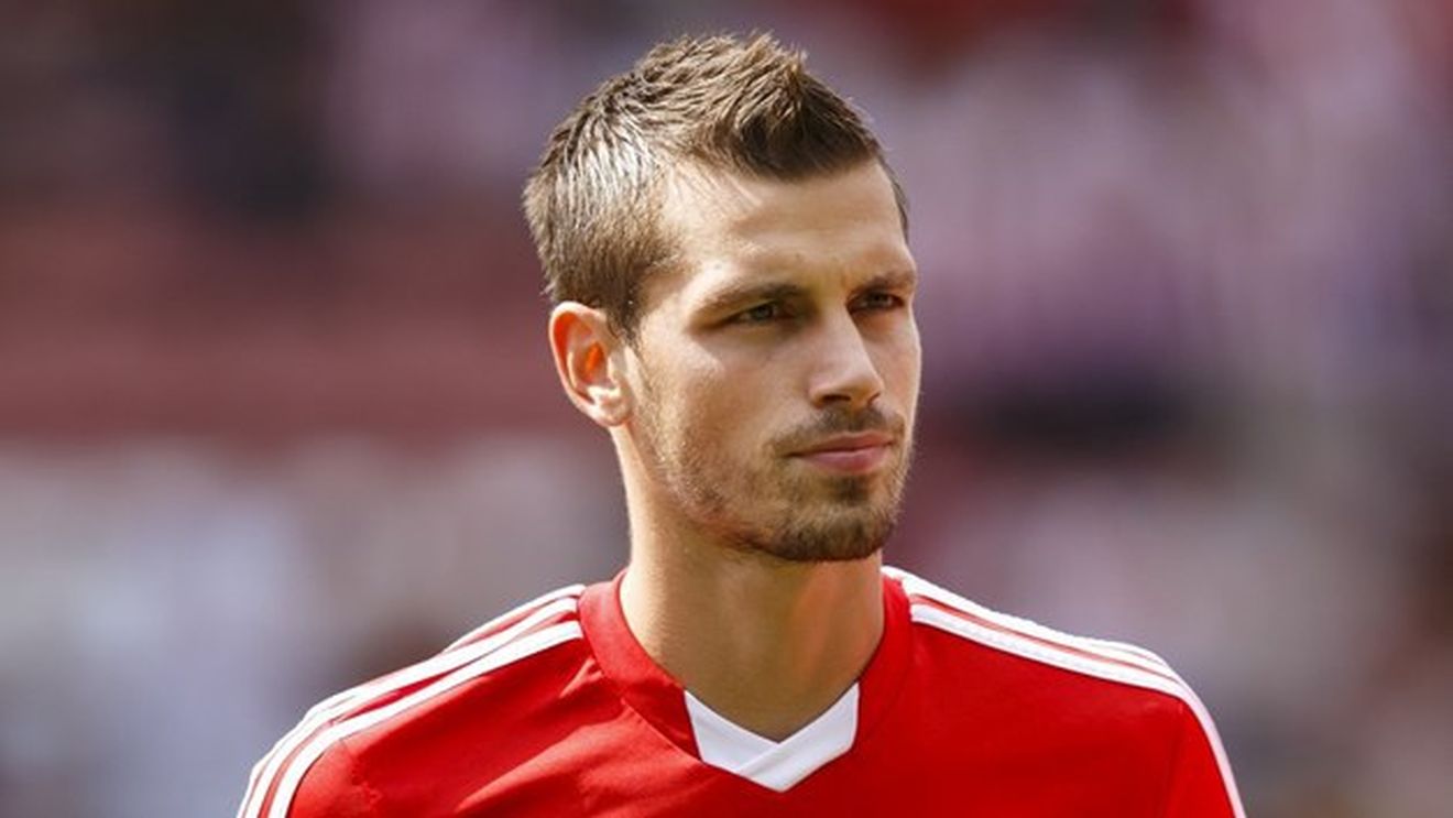 OFICIAL | Morgan Schneiderlin a semnat pe patru sezoane cu Manchester United