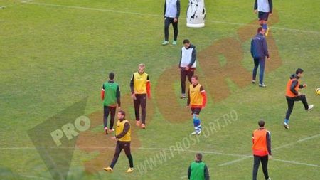 FOTO Steliștii s-au antrenat "acasă" la Neșu!** Fostul jucător al roș-albaștrilor a fost prezent la ședința de pregătire