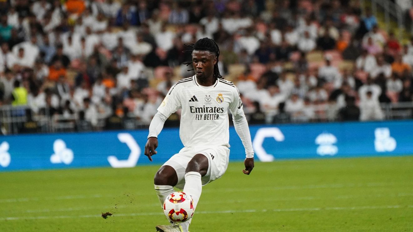 Fault grosolan! Gafă uriașă a lui Camavinga, care face un penalty de amator în finala Real Madrid - FC Barcelona