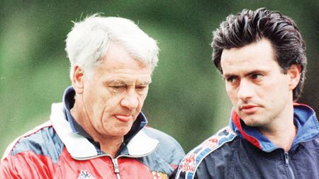 "Mourinho nu avea după ce să bea apă!"** Află cum era portughezul când a intrat în fotbal!