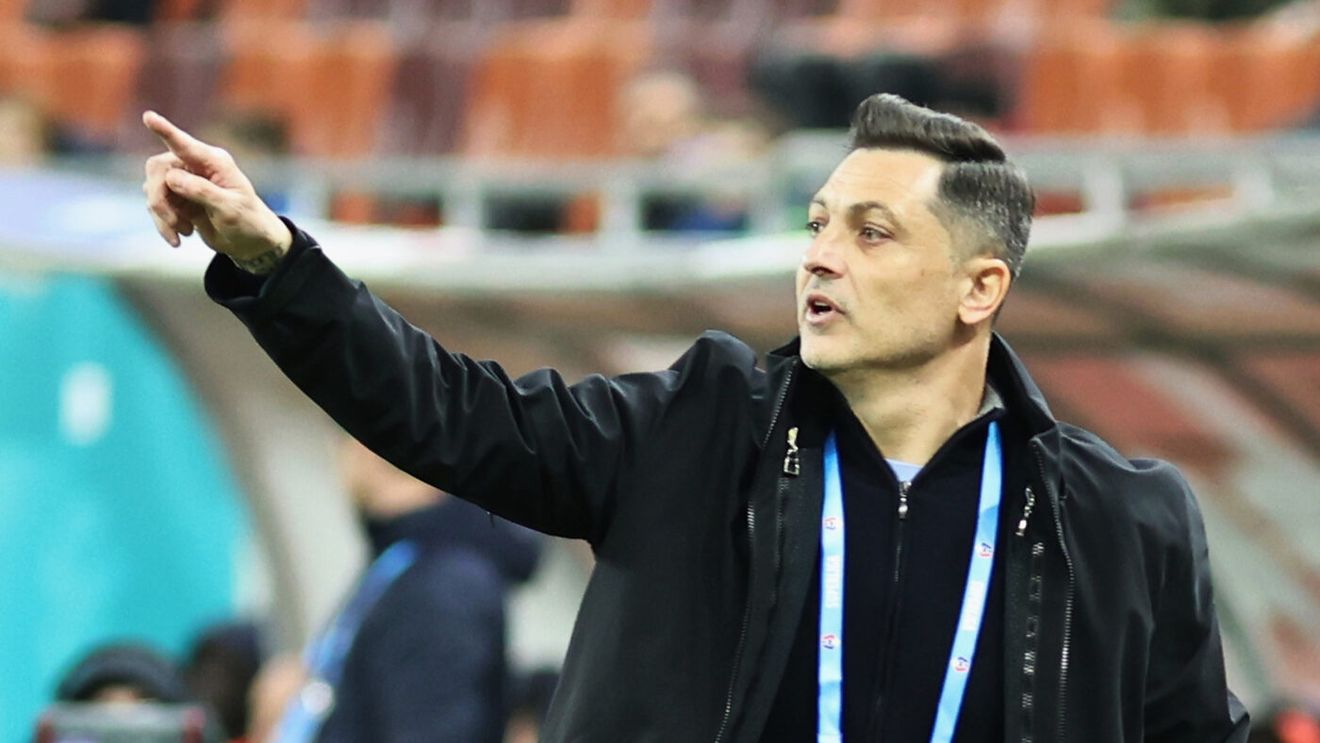 Mirel Rădoi a decis primul 11 pentru UTA - FCSB. Nu lipseşte niciun favorit de-ai lui Gigi Becali