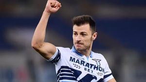S-a rupt "prietenia" dintre Ștefan Radu și Lazio! Clubul nu îl ia în cantonamentul din această vară. Românul are oferte de la trei echipe din Serie A