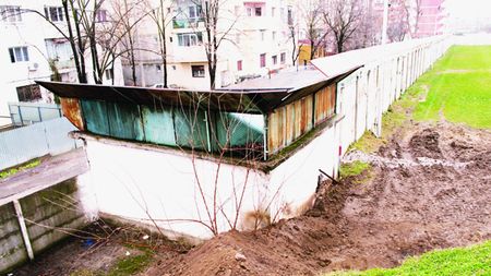 Garajul din coasta liderului!** "S-a închis înăuntru și a sunat la 112!"