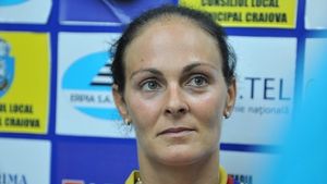 Victorina Bora, cartonaș roșu la Roman!