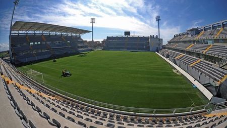 EXCLUSIV! Protest extrem în Liga 1!** Scoși din minți de LPF, refuză să mai intre pe teren. Echipa care riscă să piardă la "masa verde"
