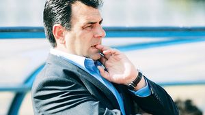 Porumboiu are un plan, cu Fane Stoica antrenor