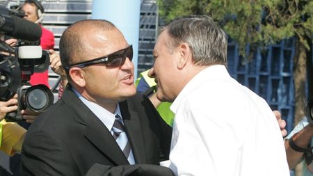 "Domnul Sandu a considerat că e mai bine ca Universitatea să se odihnească etapa asta"