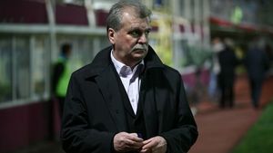 Rocadă între echipele mari din Liga I!** Unde ar urma să ajungă Dinu Gheorghe și cine ar putea veni la Rapid