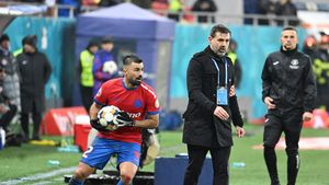 Momentele inedite ale derby-ului FCSB - Dinamo care nu s-au văzut la TV. Gestul superb al jucătorului roș-albaștrilor în timp ce toți colegii lui erau deja la vestiare. SPECIAL