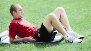 Moți, dorit insistent în Giulești!