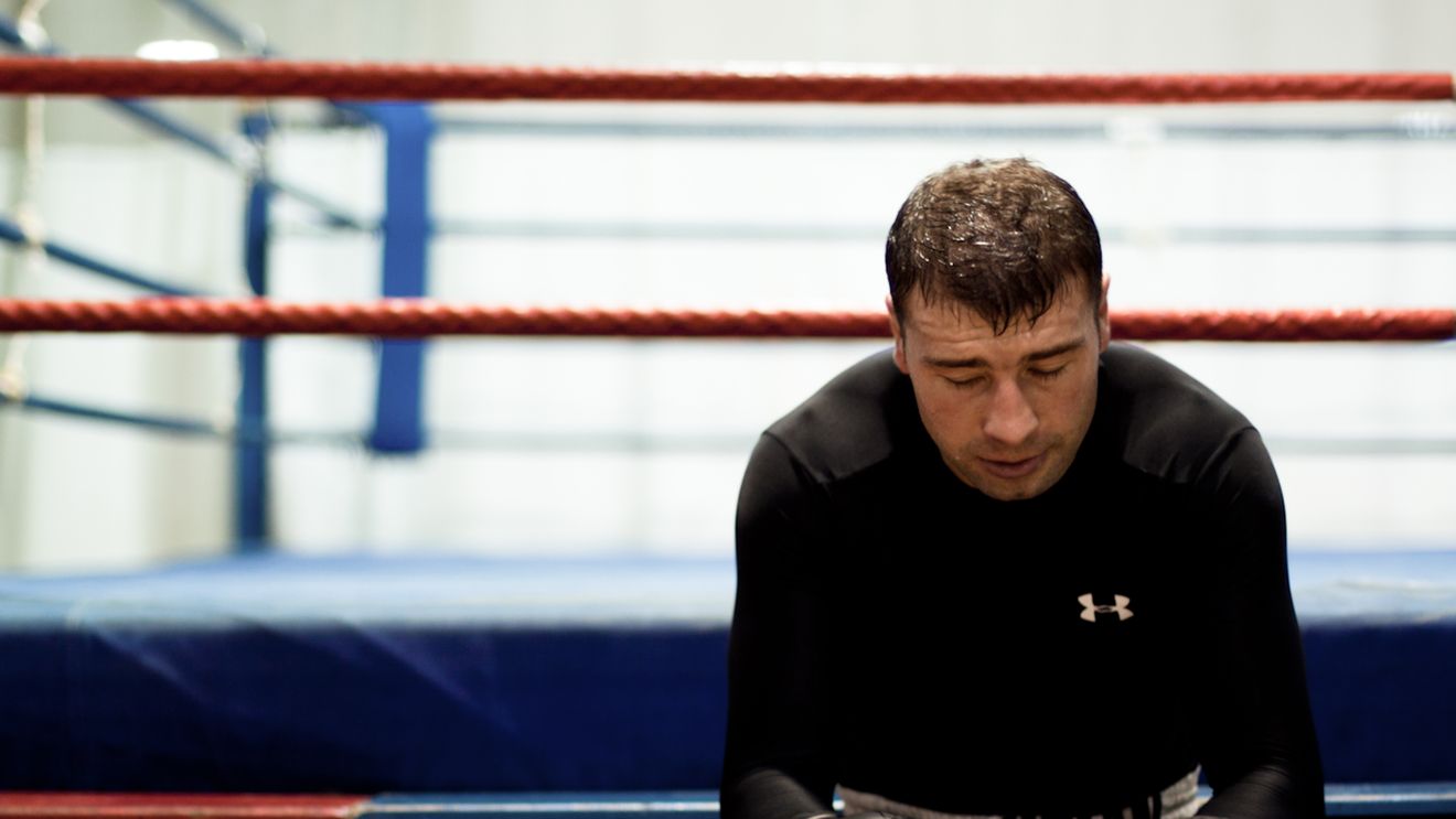 "Dacă vrea să luptăm murdar, vom lupta murdar". Sfaturi șocante primite de Lucian Bute de la antrenorul său înainte de lupta cu DeGale: dacă britanicul dă un cot, asta faci "în mijlocul ringului, când arbitrul este cu spatele"