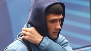 Oligarhul Surkis a intervenit în forță în cazul Blănuță. A cerut hârtie de la FIFA: „Îl vindem!”