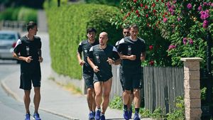 Latovlevici: "Toți ne gândim să plecăm!" Planul steliștilor dacă UEFA va exclude clubul din Ligă